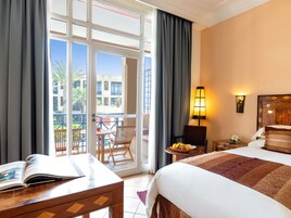 Superior Room, 1 King Bed | Pillowtop beds, minibar, in-room safe, blackout drapes
