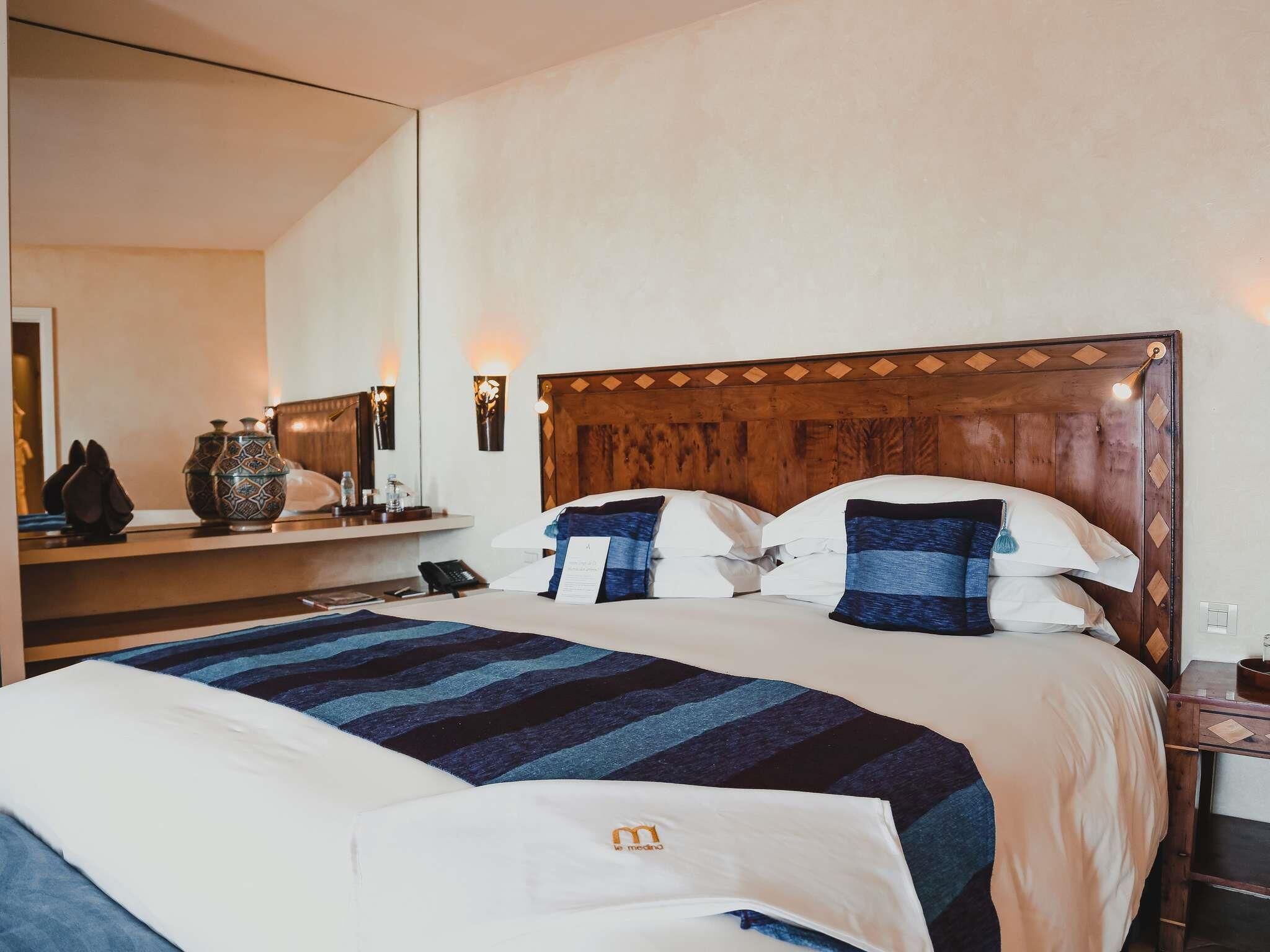 Executive Suite, 1 King Bed, Sea View