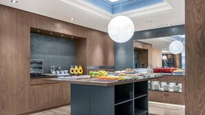 Breakfast, lunch and dinner served  - AC Hotel General Álava by Marriott (Vitoria-Gasteiz)