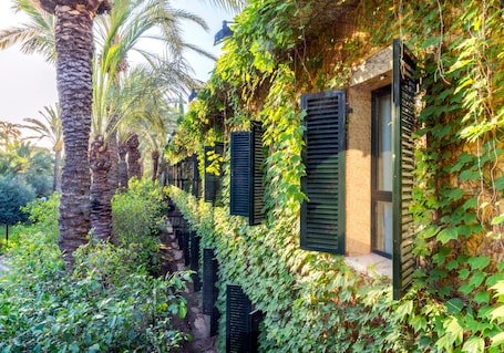 Fachada de la propiedad. Hotel Port Jardín Milenio