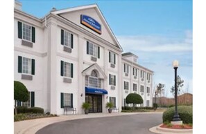Front of property - Motel 6 Shreveport, LA (Shreveport)