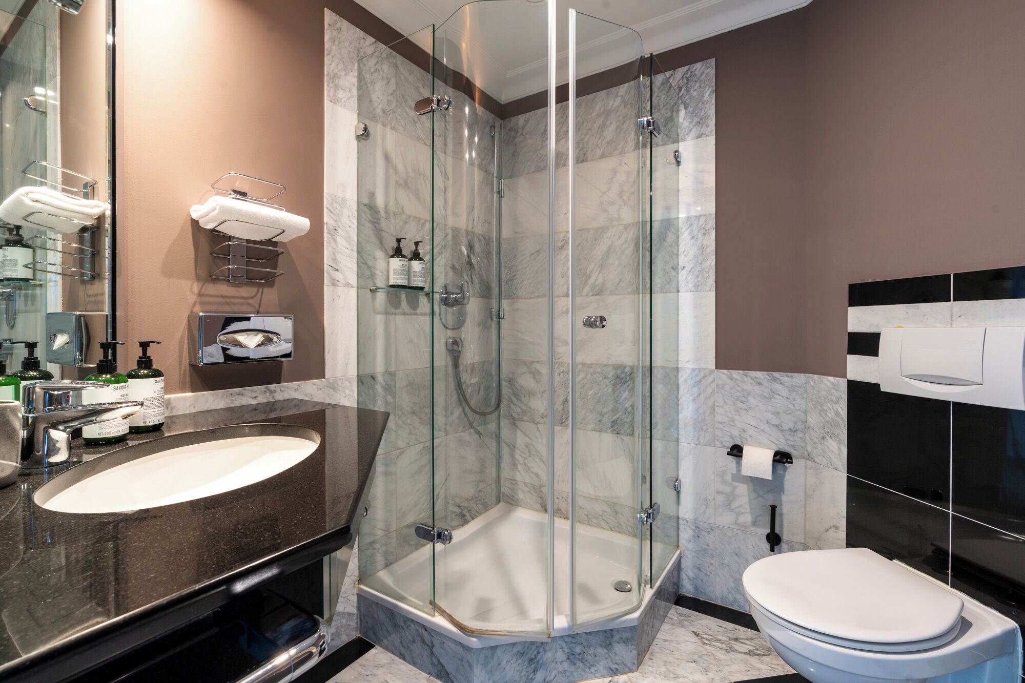 design double room | bathroom | shower, designer toiletries, hair dryer, slippers