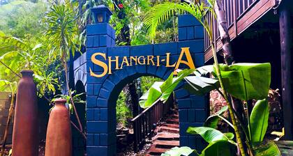 Shangri-La Country Hotel
