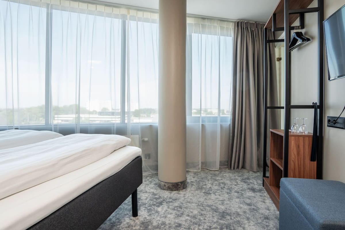 superior room, non smoking | desk, laptop workspace, blackout curtains, soundproofing