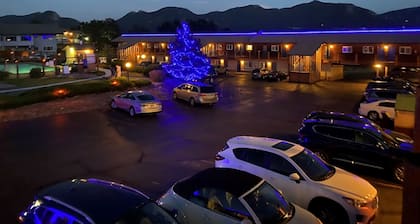 Blue Door Inn