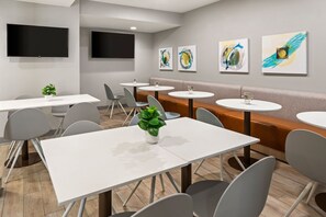 Restaurant - TownePlace Suites by Marriott Chicago Lombard (Lombard)