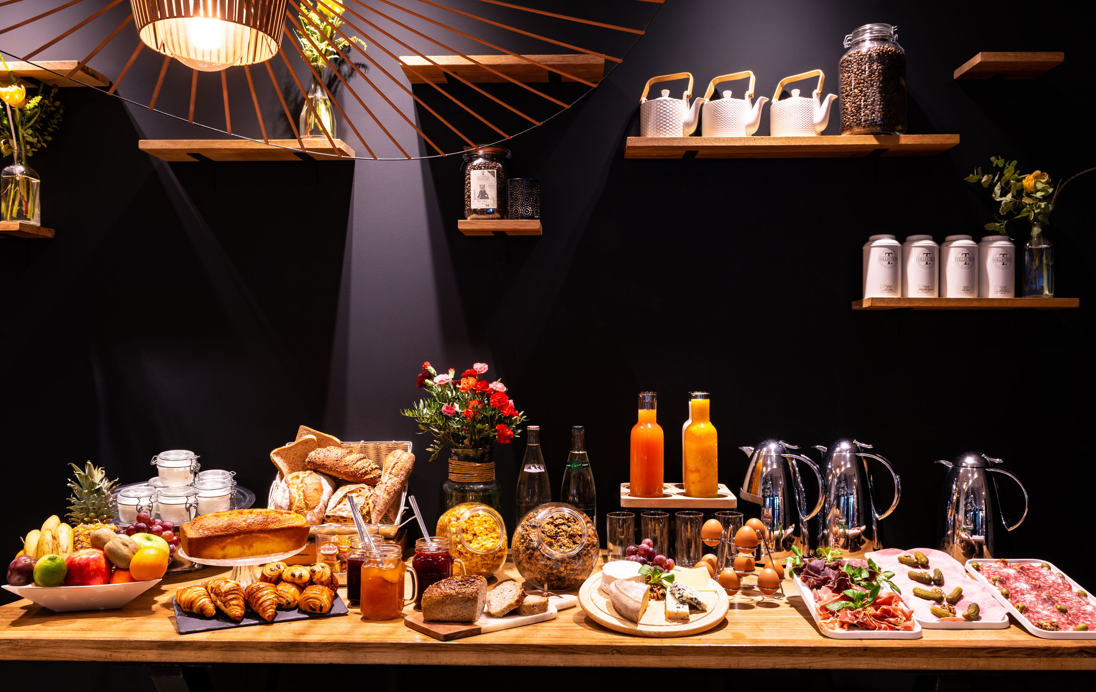 Dagelijks ontbijtbuffet (EUR 17 per persoon)