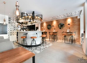 Daily buffet breakfast for a fee - Hotel 29 Lepic (Paris)