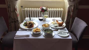 Free daily English breakfast