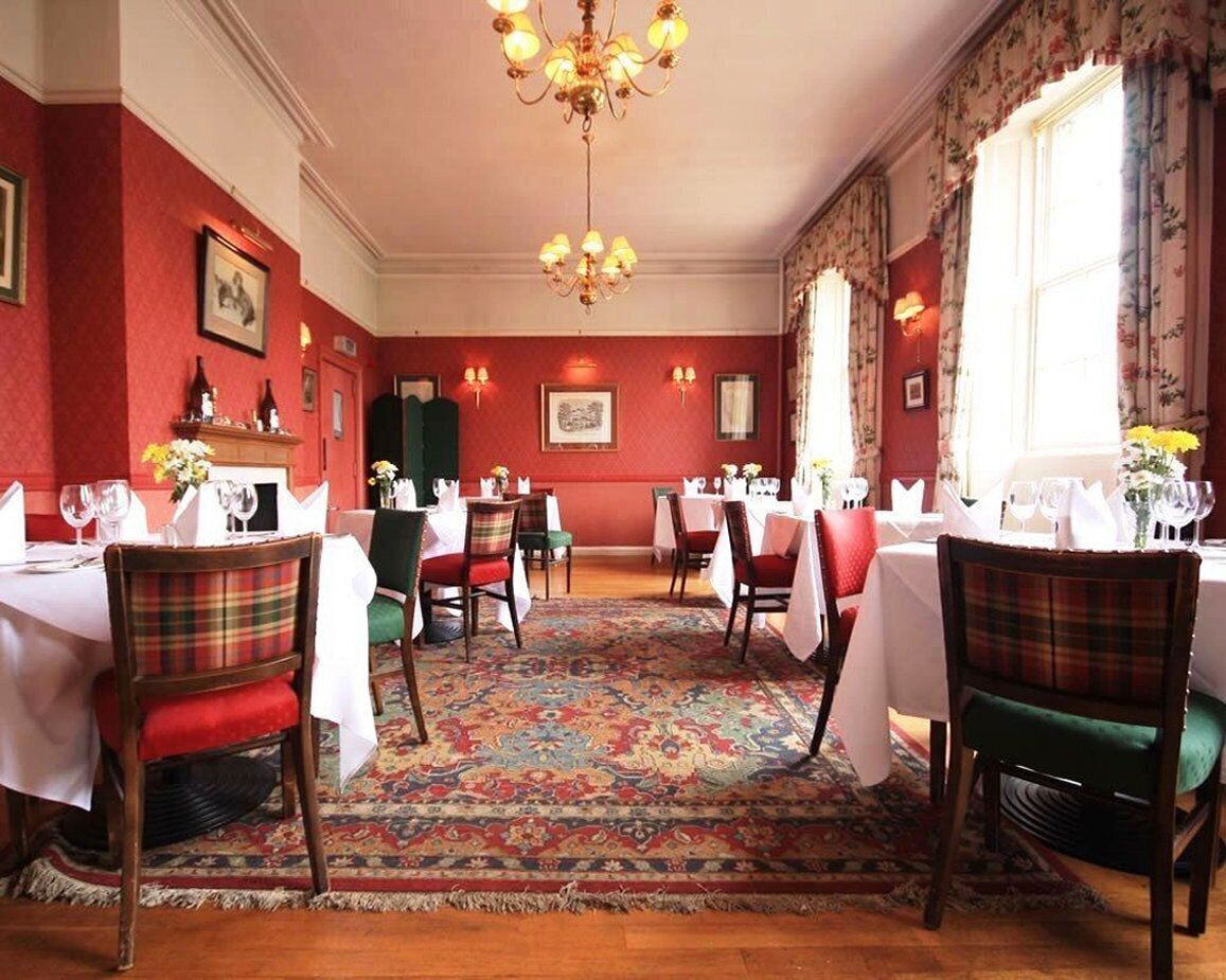 2 間餐廳，供應早餐