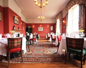 2 restaurants servant le petit déjeuner