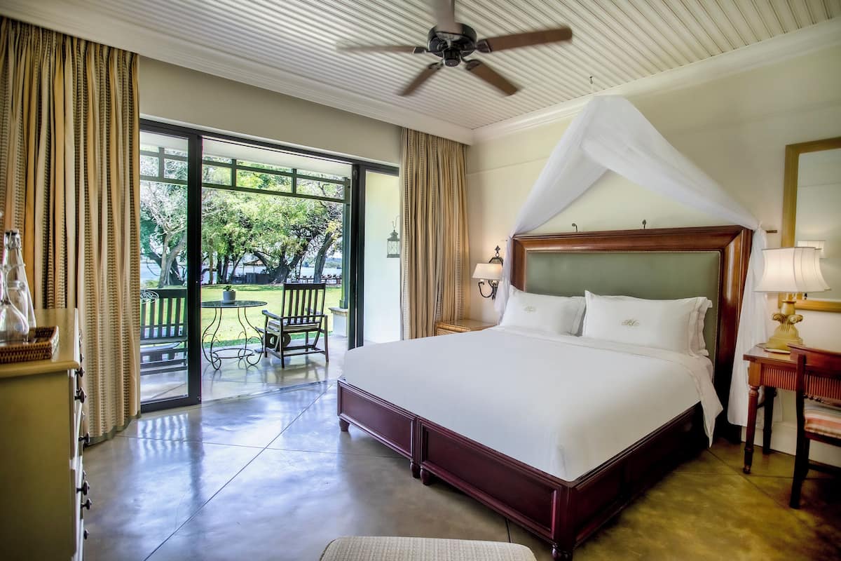 Premier Garden Terrace Room | 1 bedroom, premium bedding, minibar, in-room safe