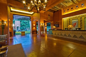 Lobby lounge - Avani Victoria Falls Resort (Livingstone)