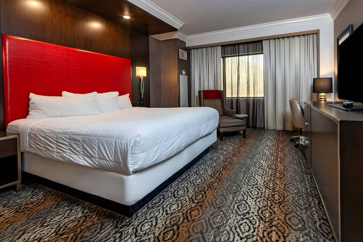 Coffre-fort, bureau, rideaux dâobscurcissement