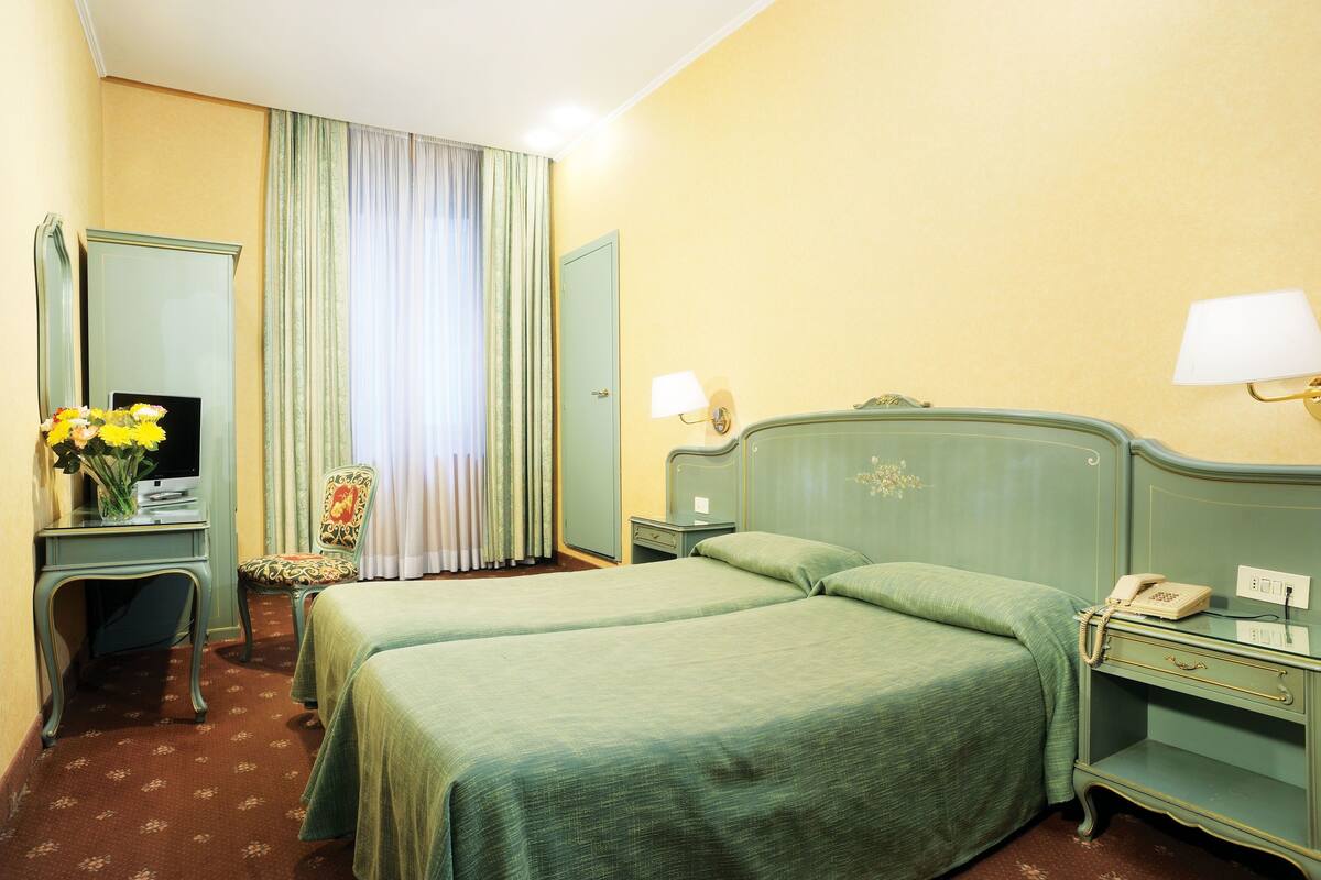 Standard Double or Twin Room | Hypo-allergenic bedding available, minibar, in-room safe