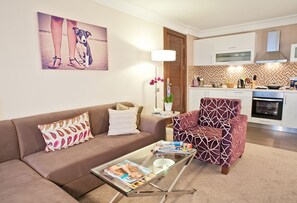 Executive Apartment, 1 Bedroom | Living area | LCD TV - Apart Hotel Best (Ankara)