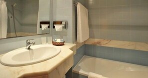 Bathroom - Pestana Levante Beach & Golf Hotel (Lagoa)