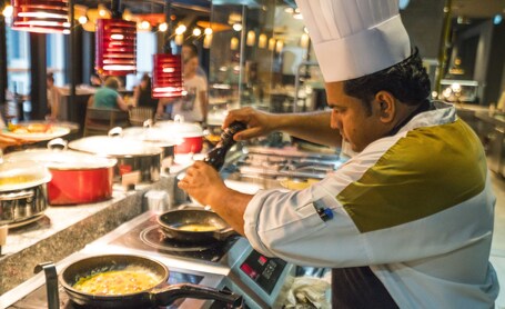 Dusit Thani Dubai - Image 28