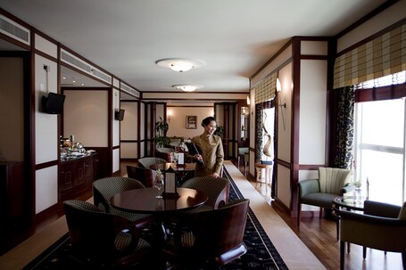 Dusit Thani Dubai - Image 23