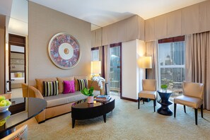 Premium bedding, in-room safe, desk, laptop workspace
