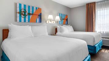 スタンダード スタジオ ダブルベッド 2 台 禁煙 (Efficiency) | 1 室のベッドルーム、低刺激性寝具、デスク、ノートパソコン用作業スペース