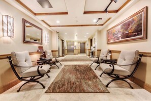 Condo, 1 Bedroom, Hot Tub, Mountain View (Apartment with Mountain View
) | Interior
