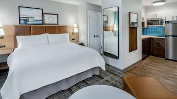 In-room safe, desk, laptop workspace, iron/ironing board