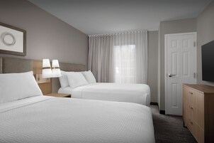 Ropa de cama de alta calidad, escritorio, cortinas opacas