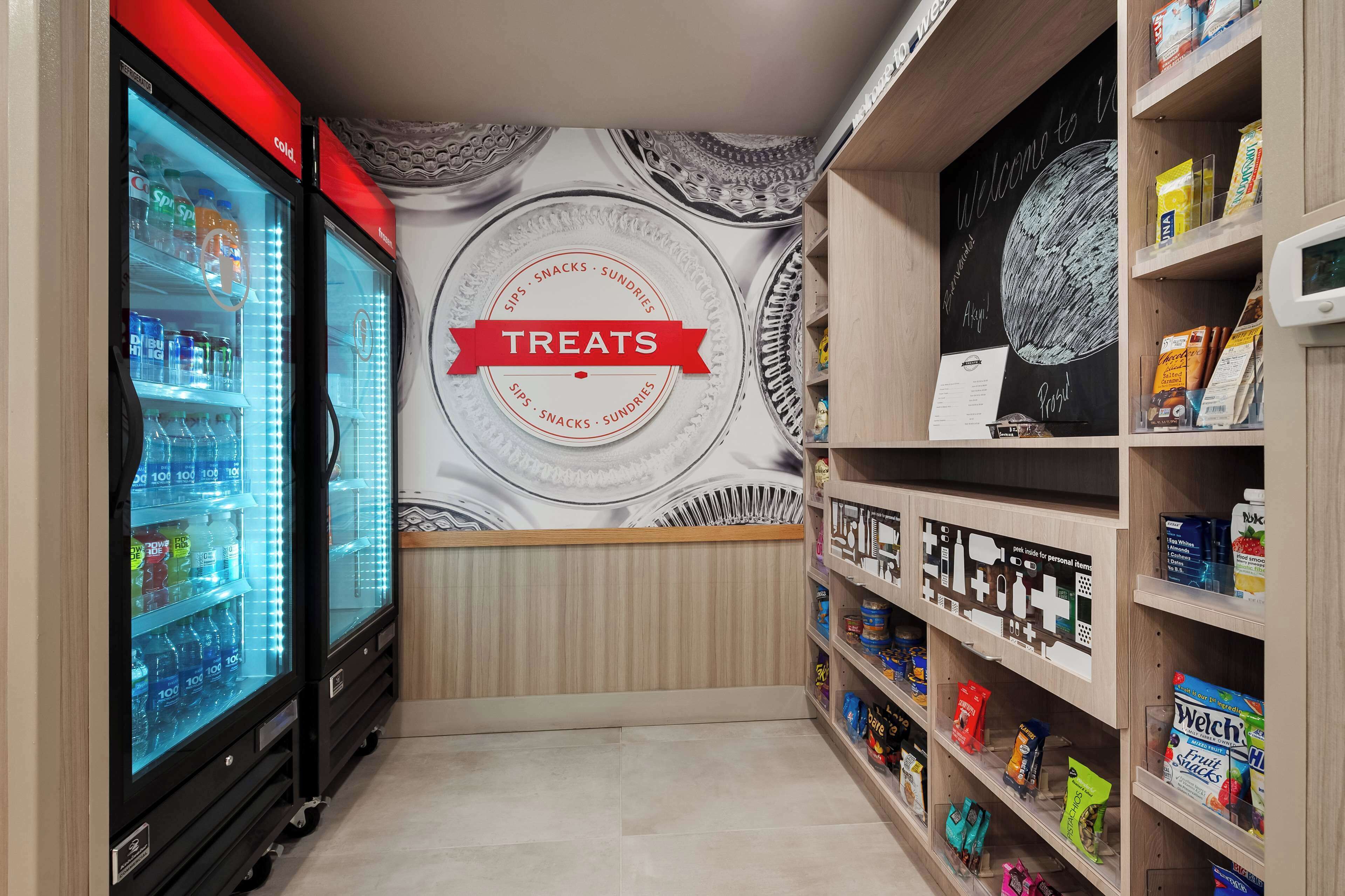 Snack bar