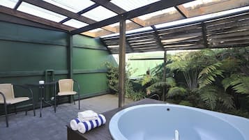Phòng Suite Tiêu chuẩn, 2 phòng ngủ | Hiên