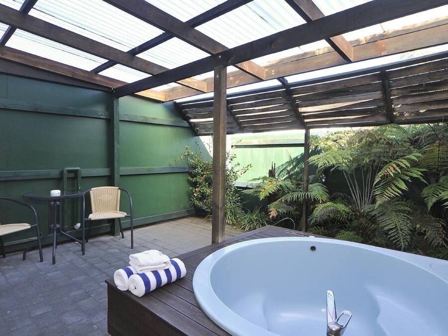 2 Bedrooms Downstairs | Terrace/patio