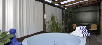 Fenton Court Motel