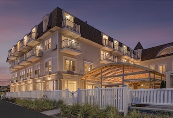 Hotel Exterior at Nantasket Beach Resort