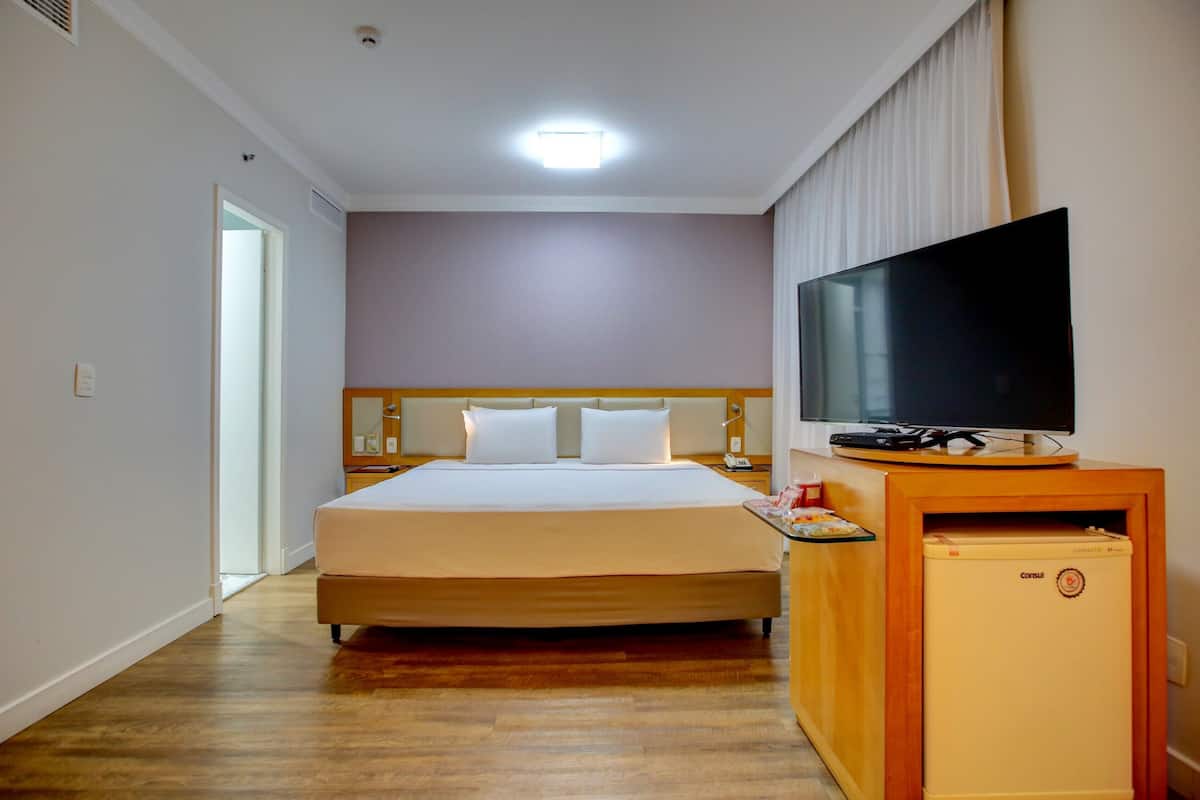 1 bedroom, minibar, in-room safe, desk