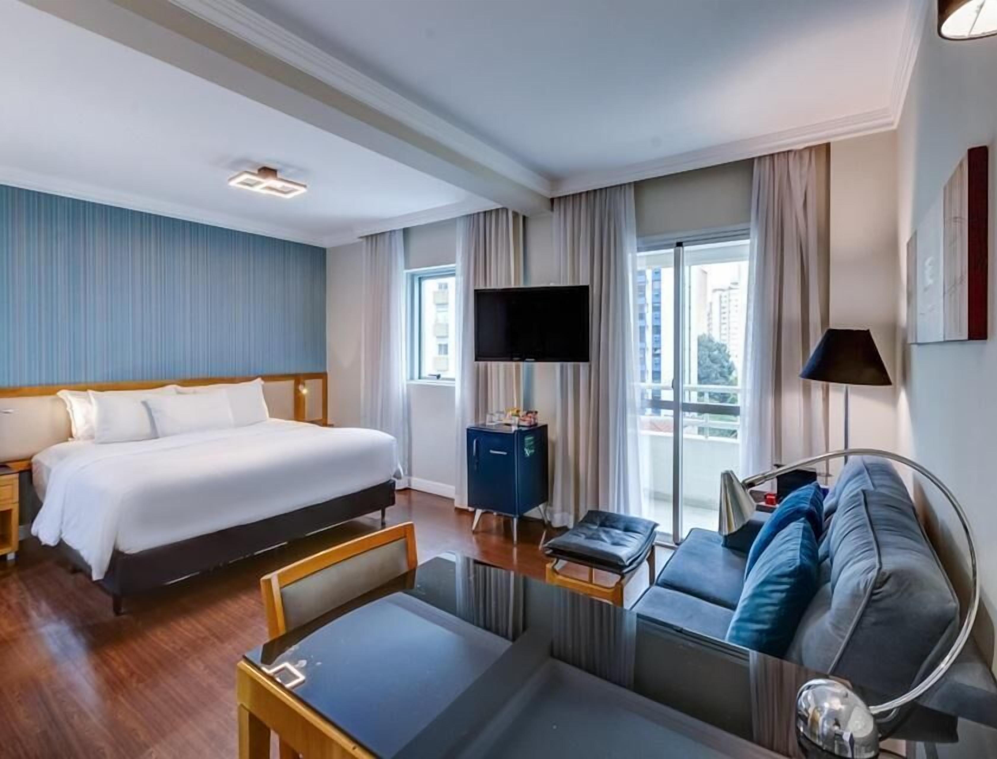 Minibar, in-room safe, desk, laptop workspace