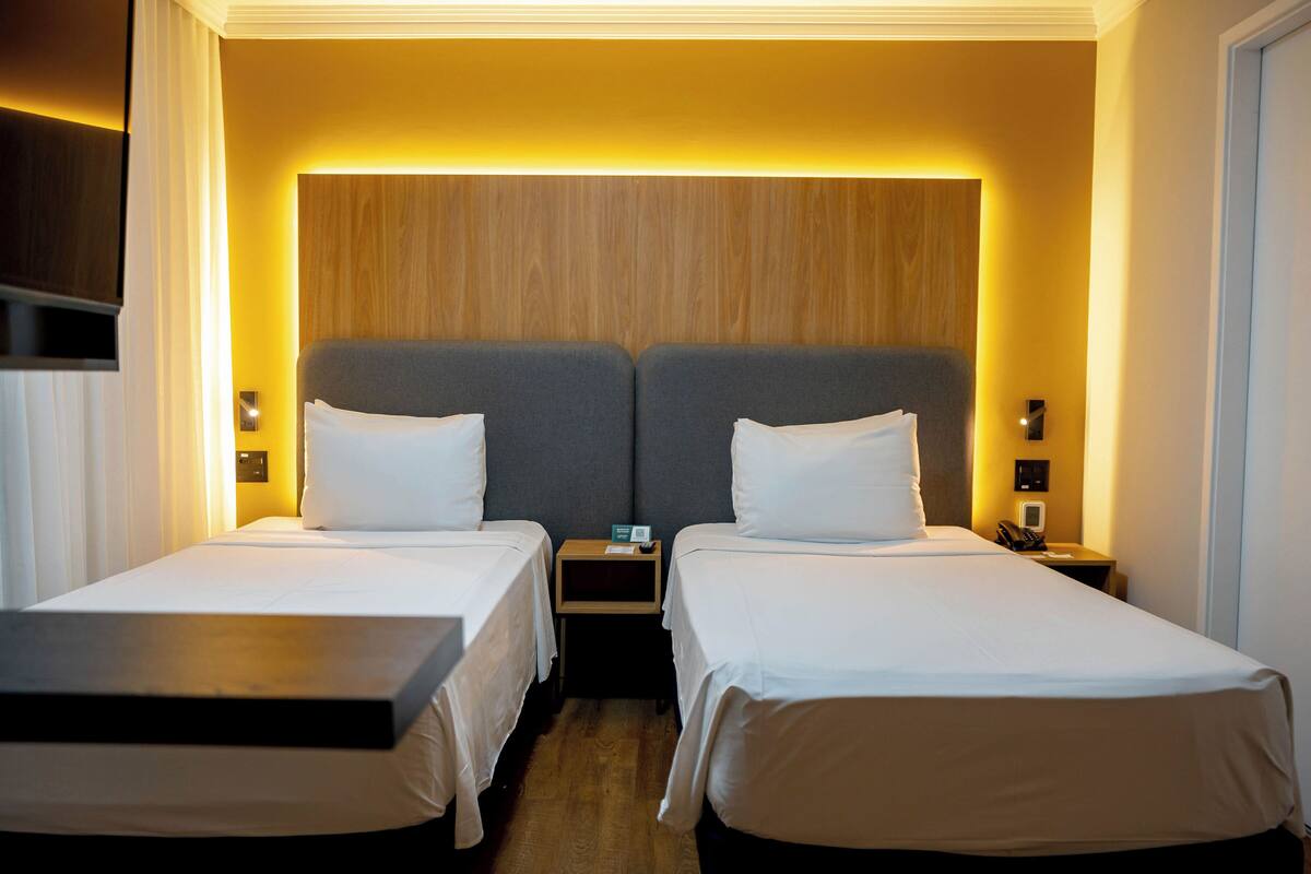 Suite Business Class | 1 soveværelse, premium-sengetøj, minibar, pengeskab på værelset