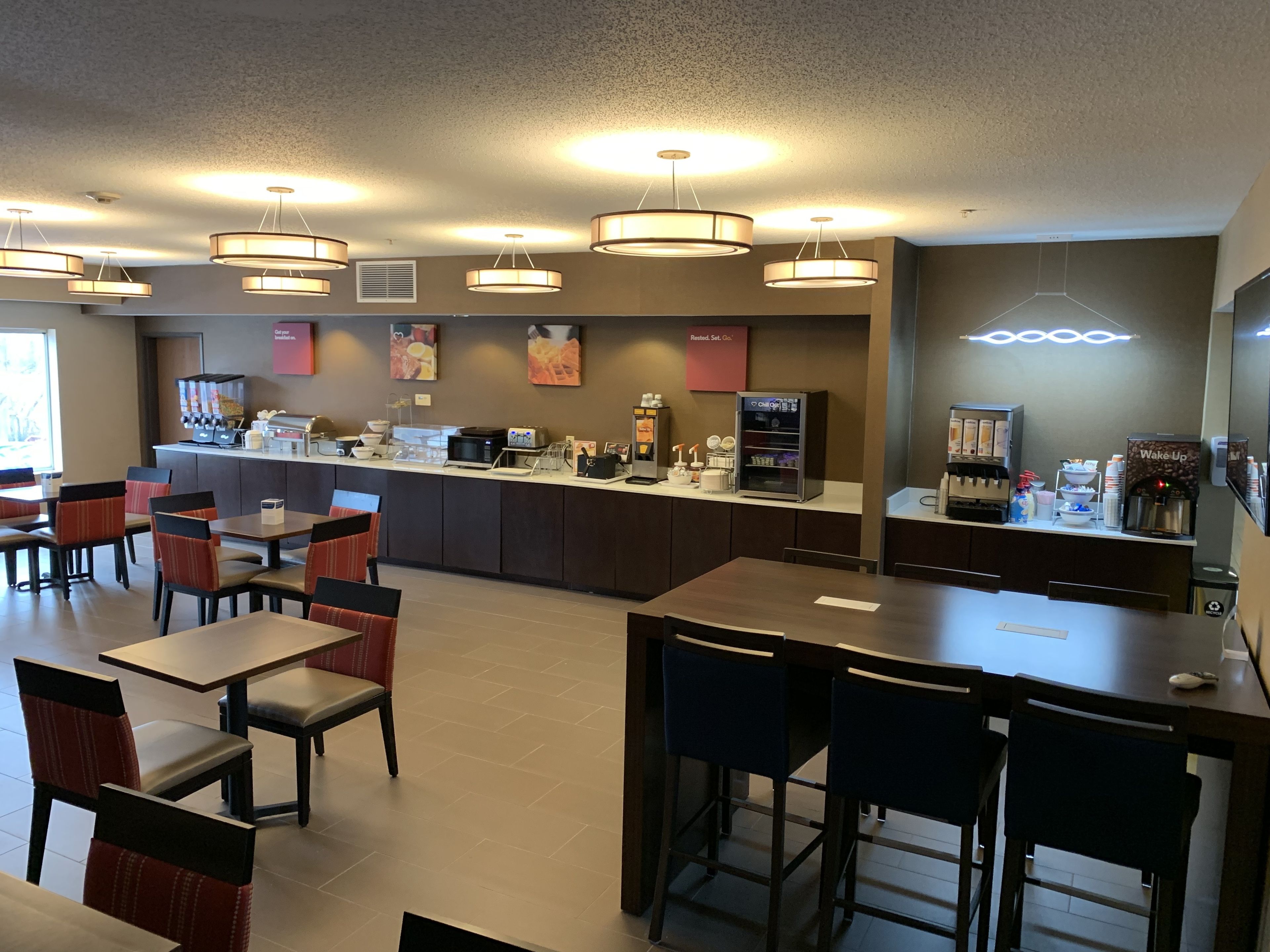 free daily buffet breakfast