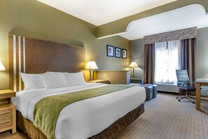 Suite, 1 King Bed, Non Smoking, Hot Tub | Desk, blackout drapes, iron/ironing board, free WiFi