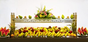 Daily buffet breakfast for a fee