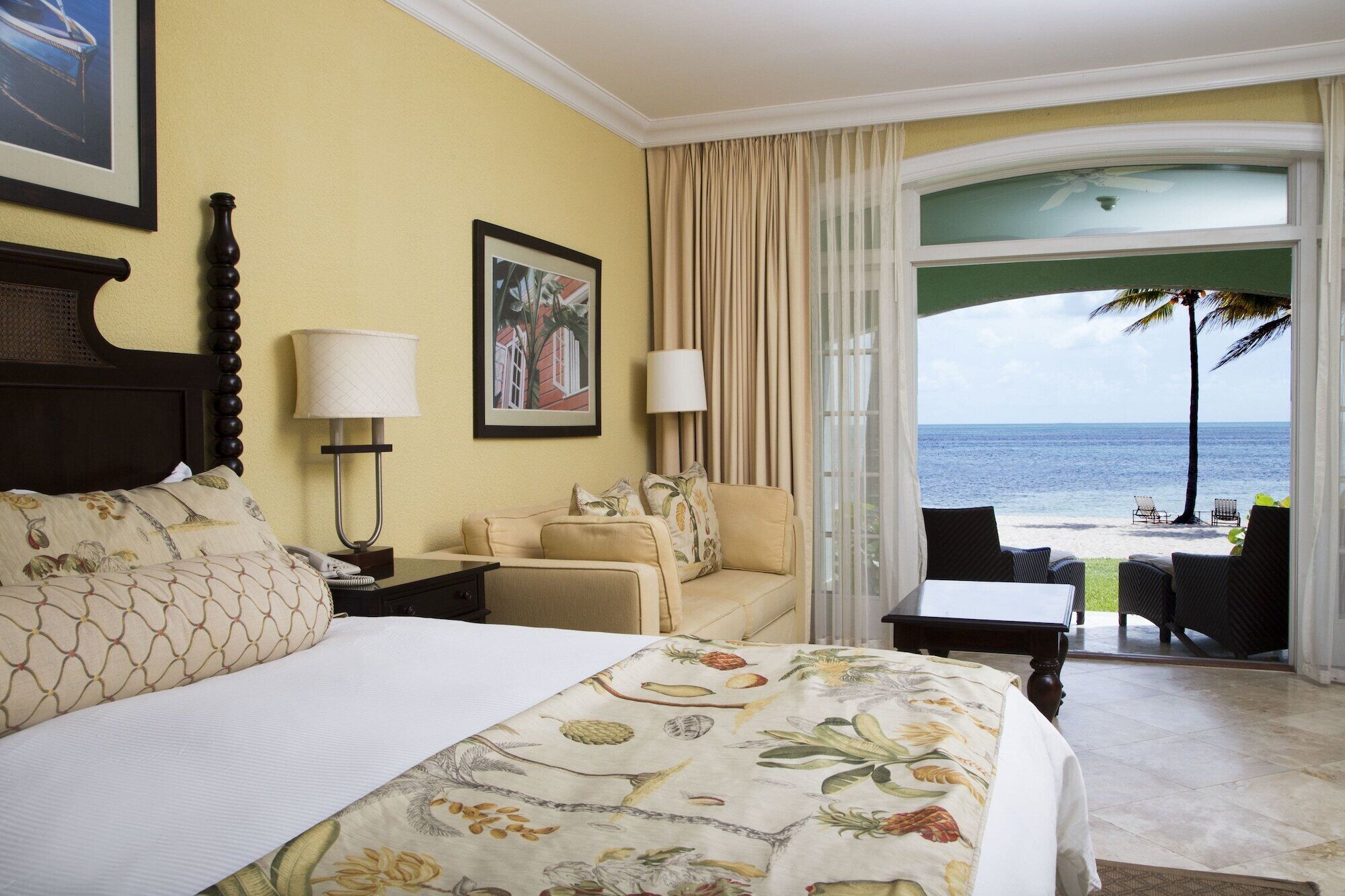 Premium bedding, pillowtop beds, in-room safe, desk