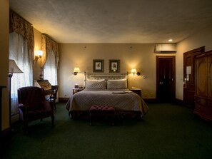 Standard Double Room, Ensuite (24) - Hotel Ruby Marie (Madison)