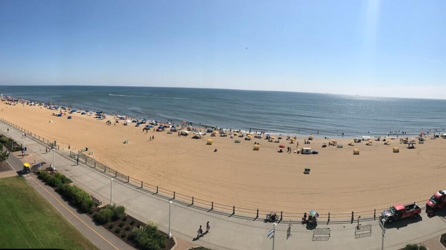 Sun and Sand Resort Oceanfront Suites