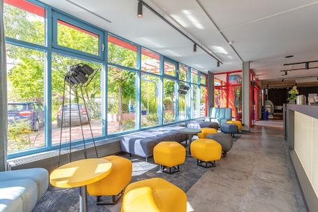 Lobby sitting area. a&o Berlin Kolumbus