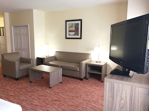 TV - Hawthorn Suites by Wyndham Irving DFW South (Irving)