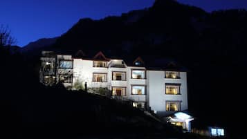 Front of property - evening/night