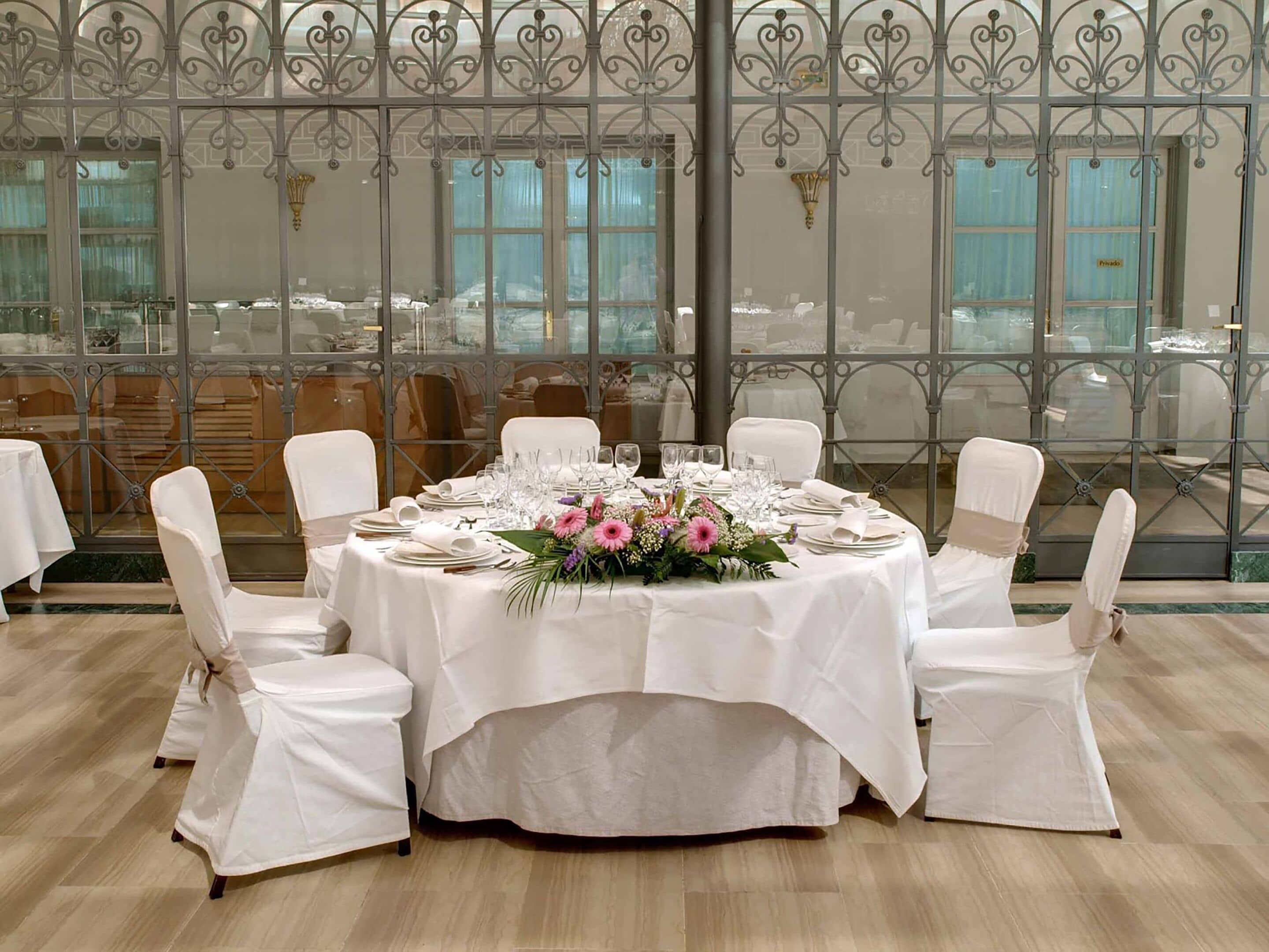 banquet hall