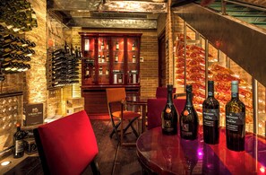 Winery - Grand Hotel Continental Siena – Starhotels Collezione (Siena)