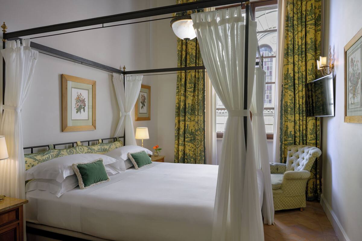 Literie de qualité, couette en duvet, minibar, coffre-fort