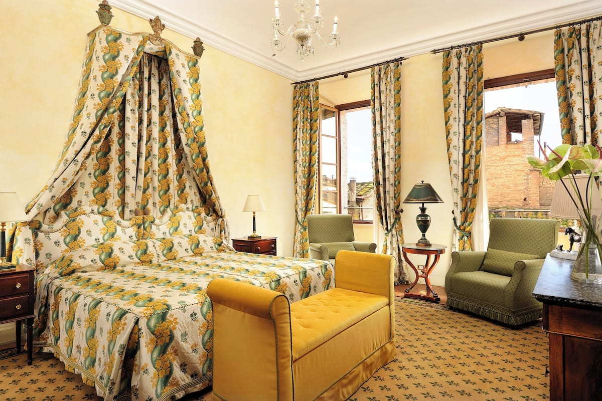 Triple Room | 1 bedroom, premium bedding, minibar, in-room safe