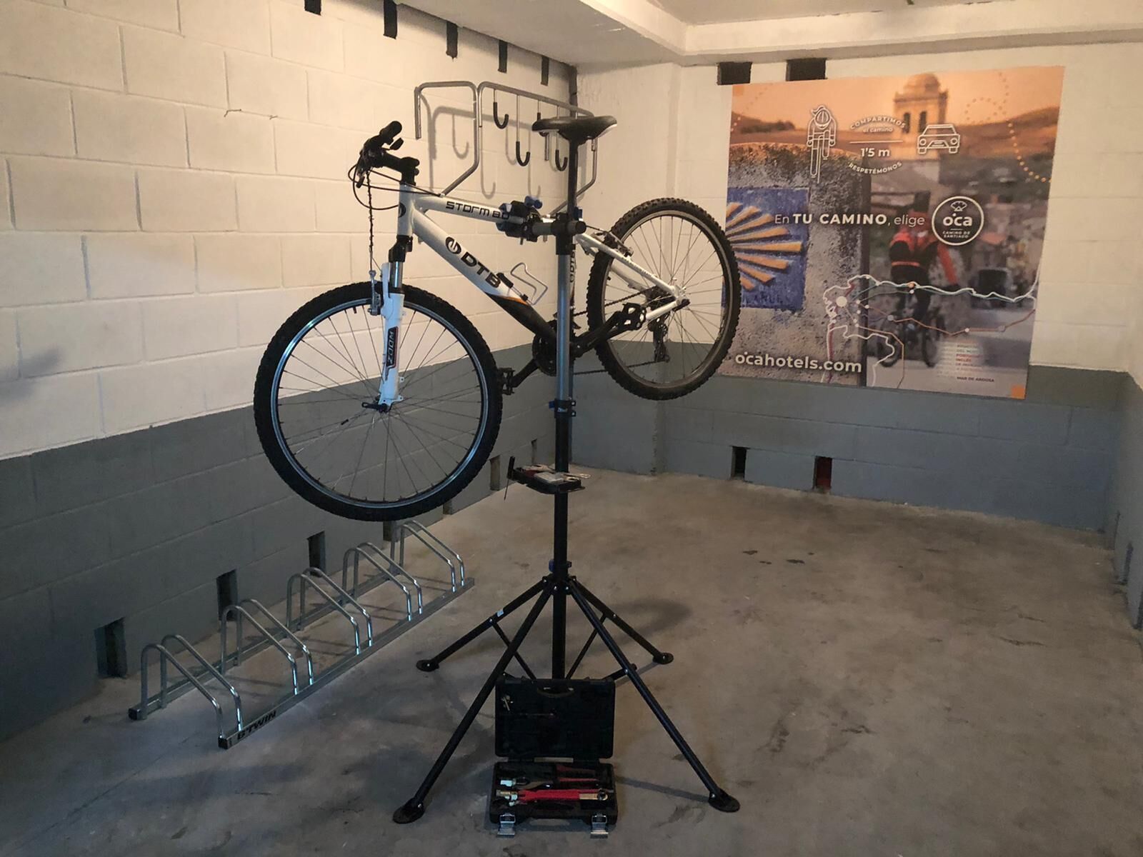 self-parking (surcharge) 10 per day